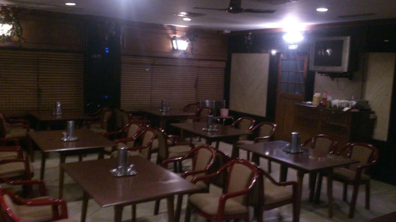 شيناي Sarmani Hotels Pvt. Ltd المظهر الخارجي الصورة